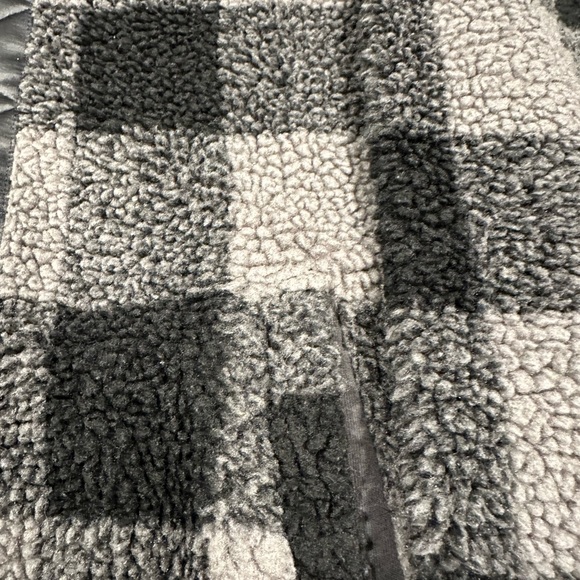 Abercrombie & Fitch Jacket Womens Small Gray Black Plaid Fleece Zip Up Jacket - Picture 8 of 9